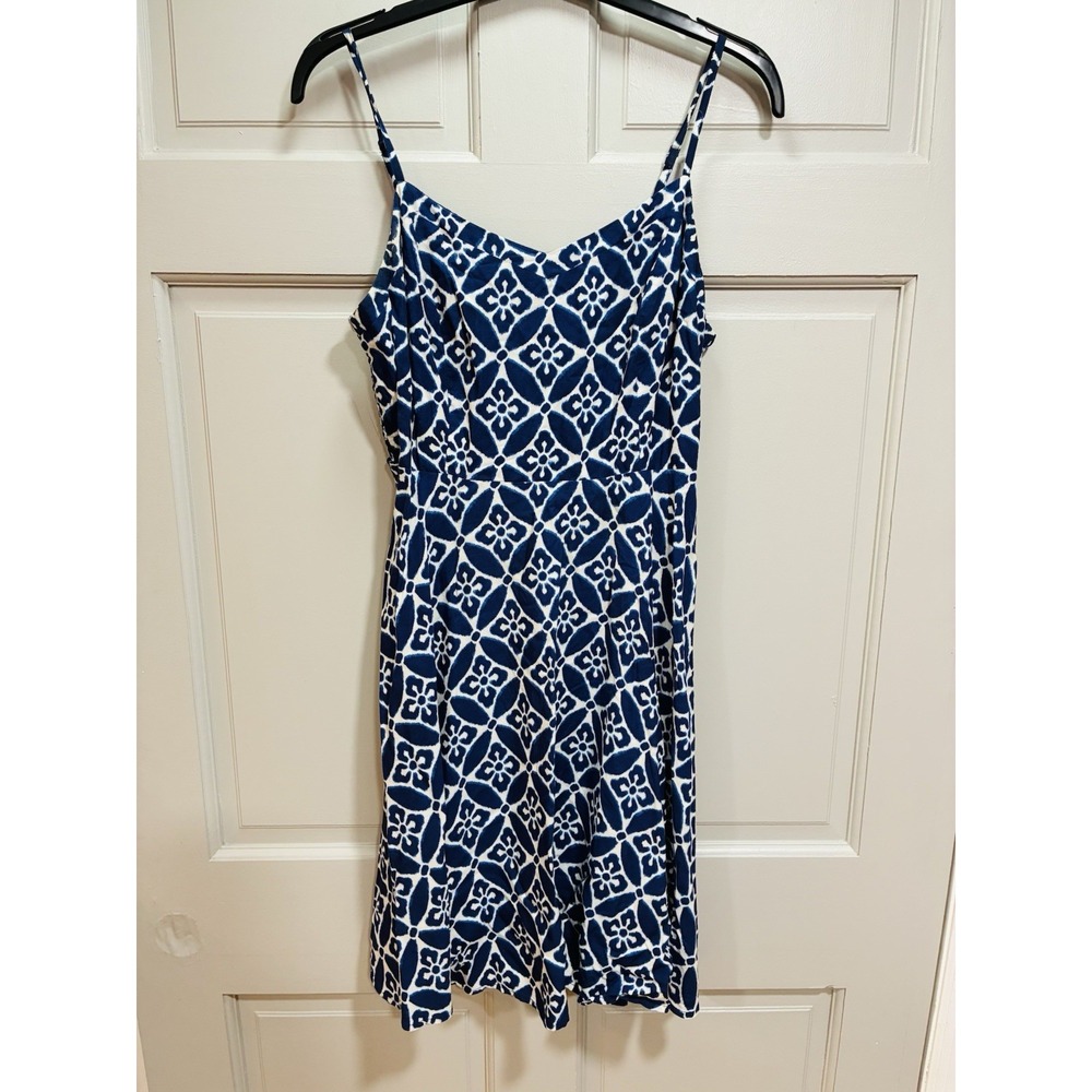 Old Navy Spaghetti Strap Dress Women Blue White Tile Medallion Pattern Sz Medium